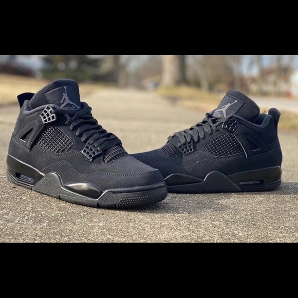 Box come with the shoes worn only 5x’s.